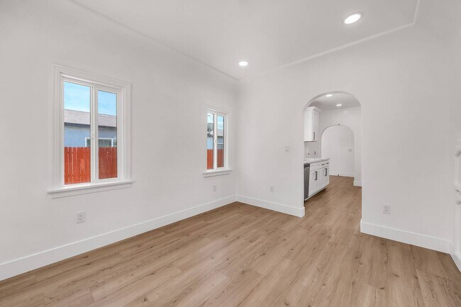Photo - 412 E Platt St