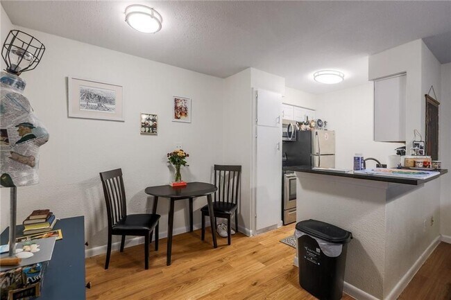 Photo - 2207 Leon St Unit 203