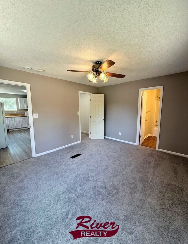 5735 Deans Bridge Rd