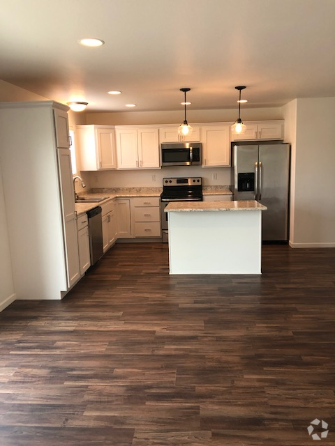 Building Photo - 5924 36th St S Rental