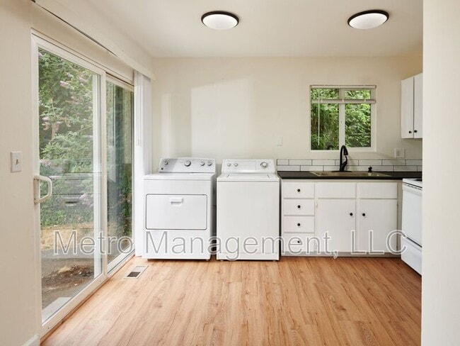 Photo - 4537 NE 82nd Ave