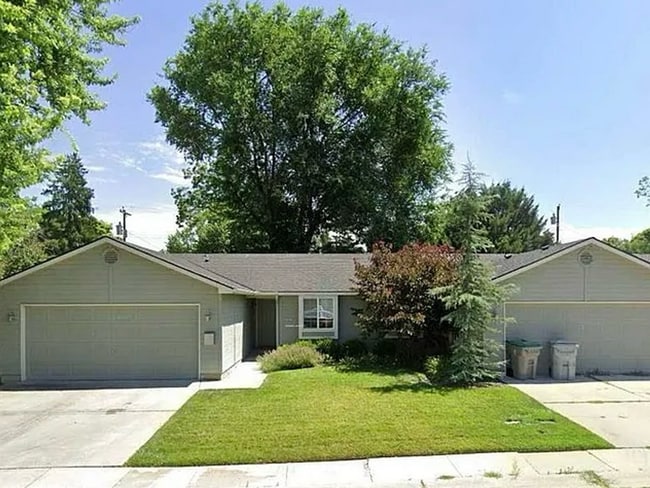 Building Photo - Beautifully Updated Single-Level Townhome in Boise’s Central Bench