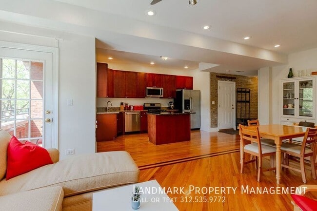 Photo - 4853 S Vincennes-Unit 205 Unidad 205