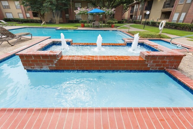 Photo - Champion Oaks