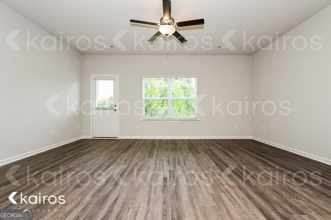 Photo - 7000 Pinehurst Way N