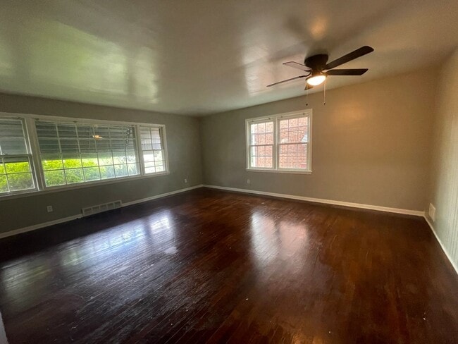 Photo - 3537 Daleford Rd