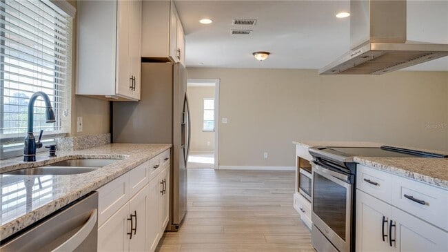 Photo - 1128 SE 29th Terrace