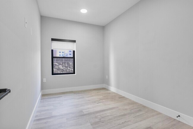 Photo - 187 Culver Ave Unit 407