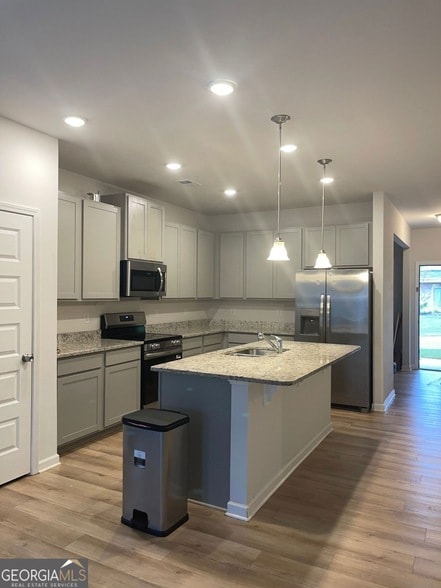 1492 Trellis Ct
