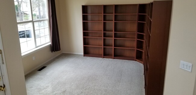 Photo - BETHANY CREST 3 BDRM, 2BTH