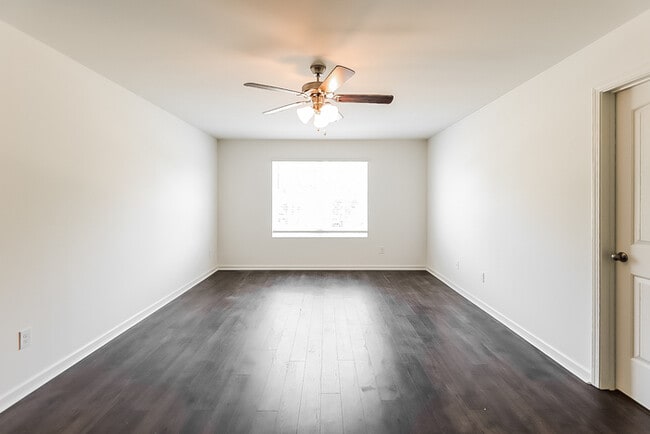 Photo - 5749 Timber Leaf Lp