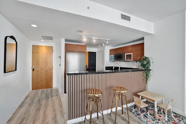 Photo - 244 Biscayne Blvd Unit 244 Biscayne blvd #3409