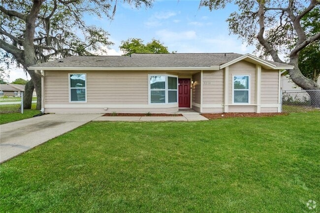 Building Photo - 2714 Waco Dr E Rental