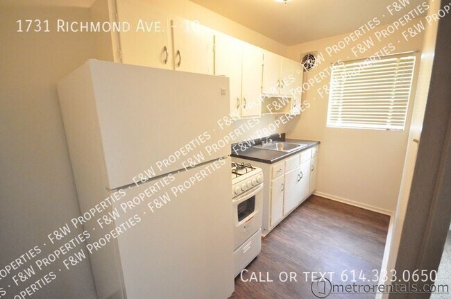 Clifton Woods Apartments; Two Bedroom, Non... - Clifton Woods Apartments; Two Bedroom, Non... Unit 10
