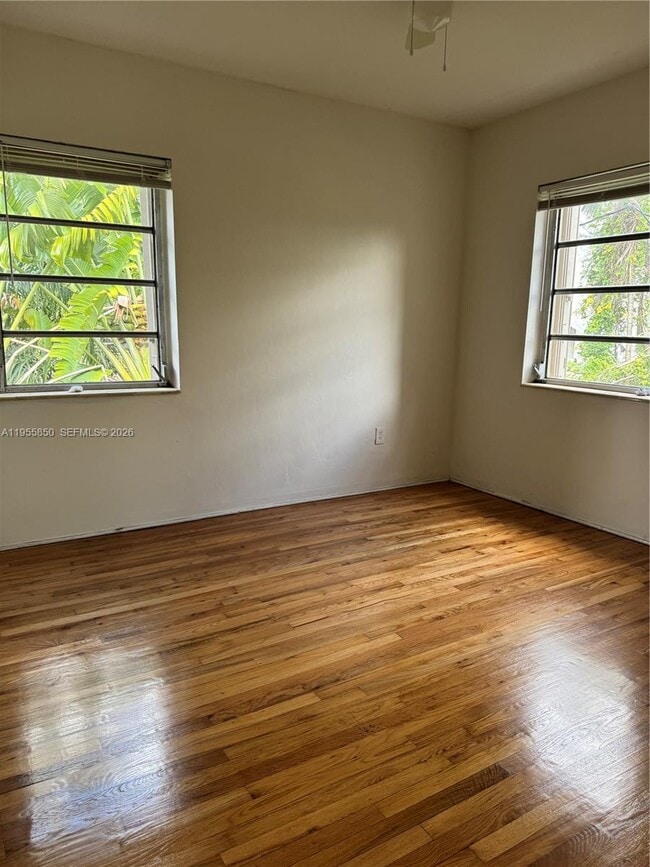 Photo - 1431 SW 37th Ave Unit 4