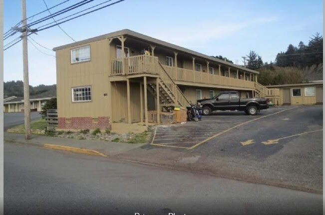 Photo - 29473 Ellensburg Ave Apartments