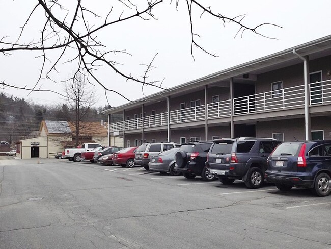 Photo - 164 Boone Creek Dr Apartments