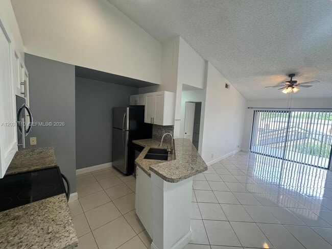 Photo - 9999 Summerbreeze Dr Unidad 218