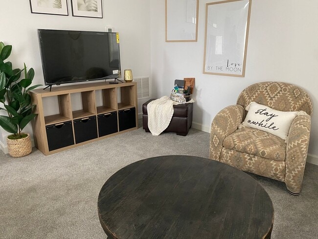 Photo - 3 Bedroom 1.5 bath TownHome