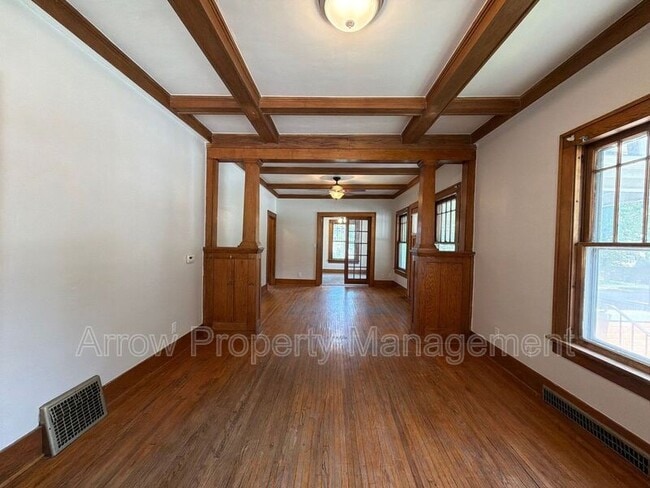 Photo - 415 N 32nd St