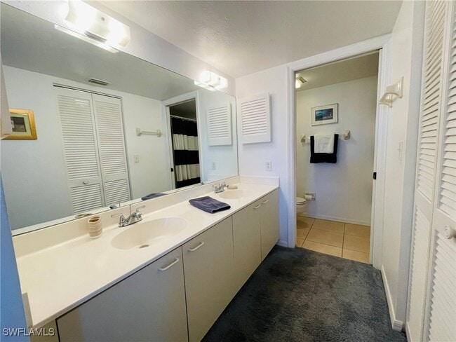 Building Photo - 4410 Chantelle Dr Unit 201H Rental