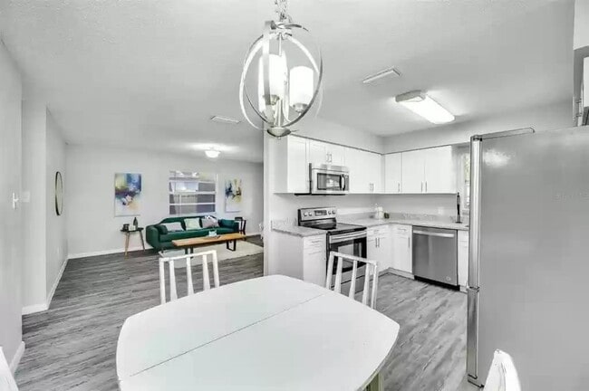 Photo - 3204 E Lambright St