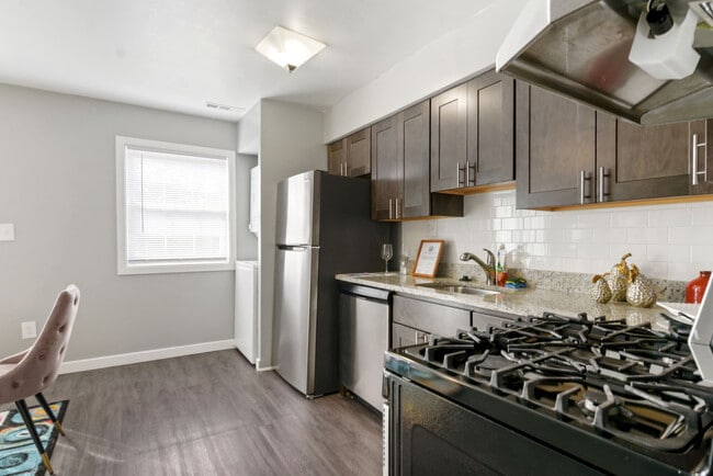 Fairway Ridge Apartments and Townhomes