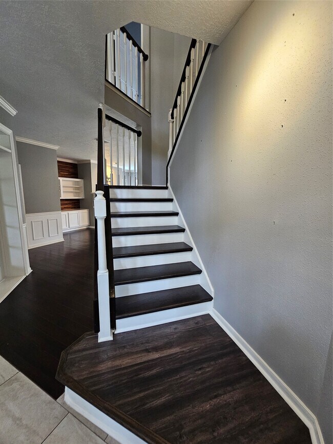 15015 Dawnbrook Dr