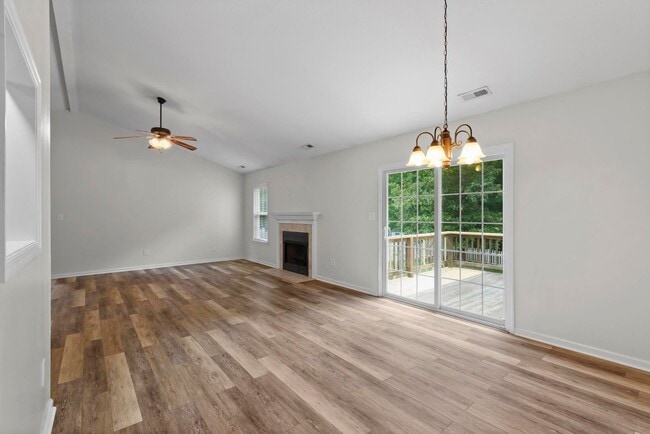 Photo - Ranch home with Fenced yard