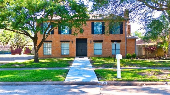 Photo - 8006 Albin Ln