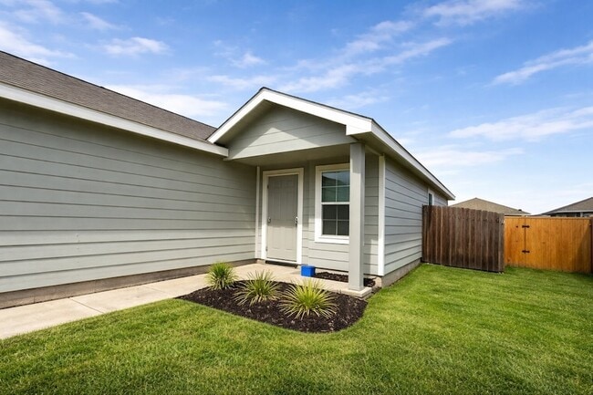 Photo - 1816 Barrie Wy