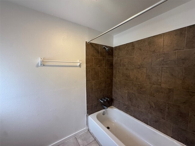 Photo - 938 Zoe St Unidad 1