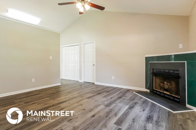 Photo - 1491 Smokey Mountain Dr