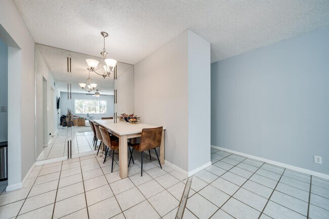 5700 NE 22nd Way Unit 304