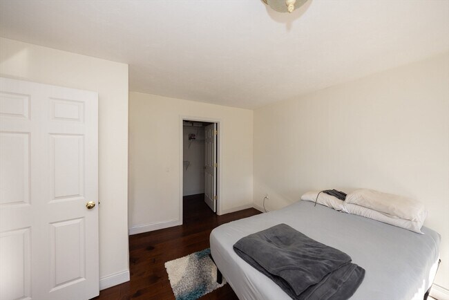Photo - 31 Blackthorn Dr