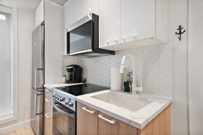 Photo - 3722 Av. Laval Unit 6
