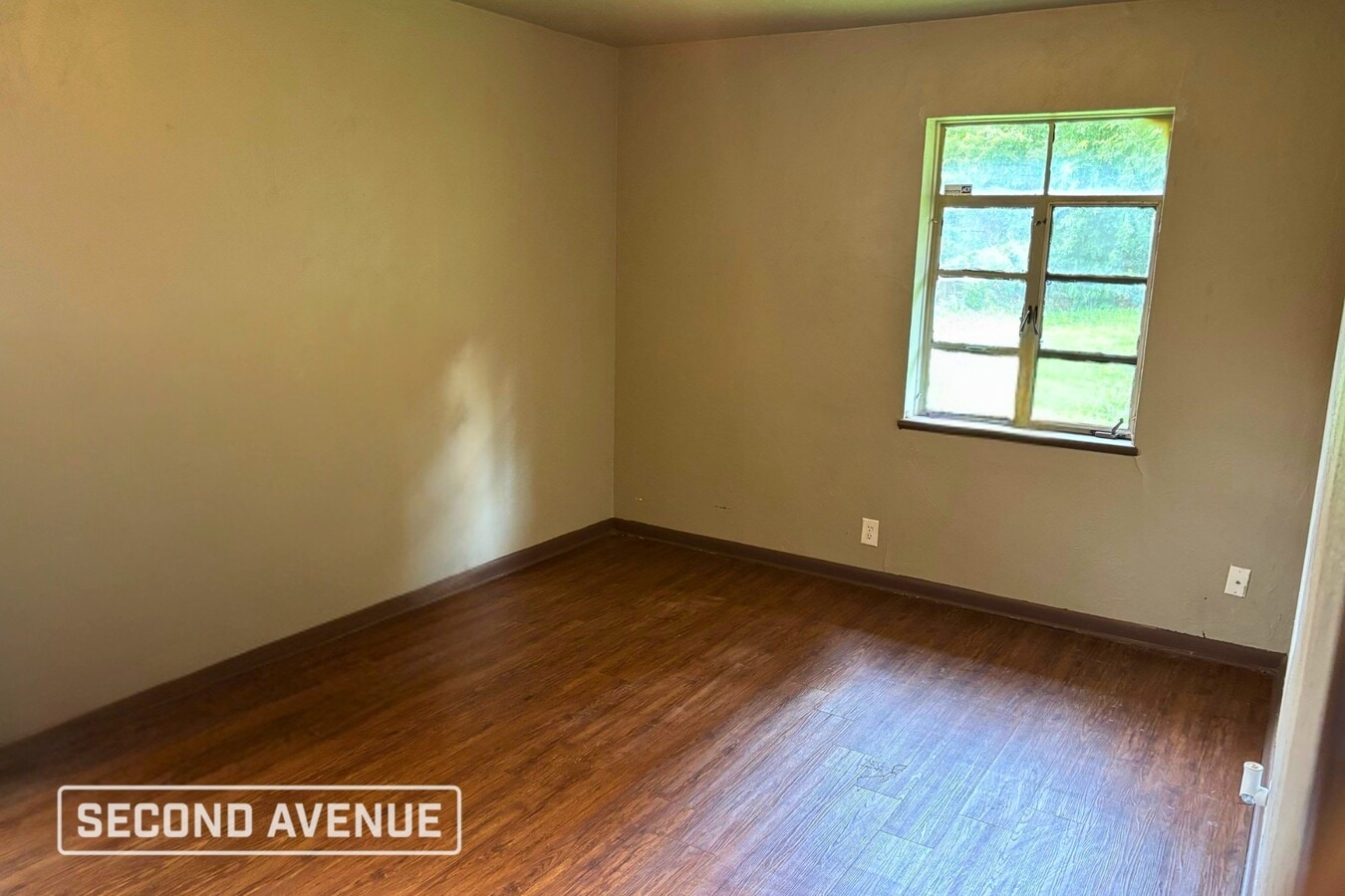 Photo - 1728 Meyers Pl