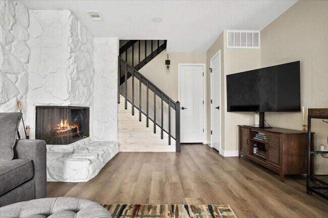 Photo - 8654 Chase Dr