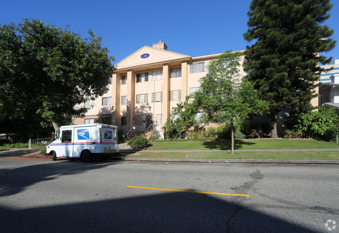 Photo - 315 N Louise St