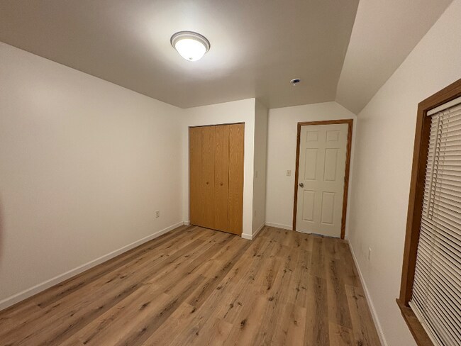 Photo - 543 Como Ave Unit 1