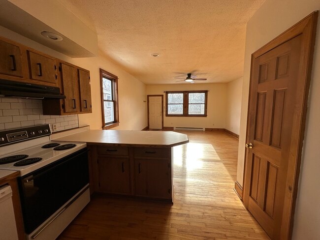 Photo - 162 Washington St Unit 162 Washinton St APT. A