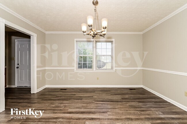 Photo - 215 Brooks Dr