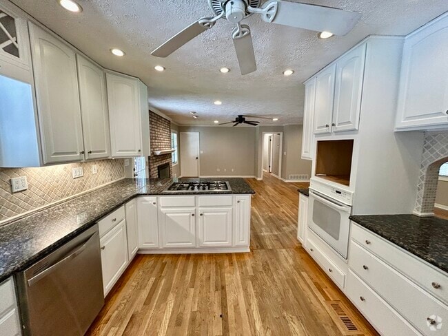Building Photo - 6759 Vic-Ar Rd Rental
