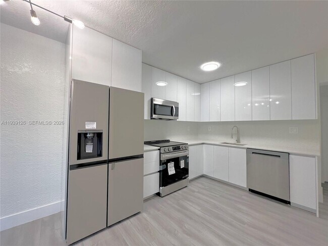 Photo - 19122 NW 36th Ave Unit 0