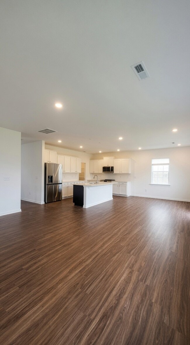 Photo - 5537 Hydrangea St