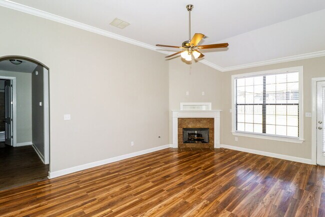 Photo - 1386 Sawmill Creek Ln