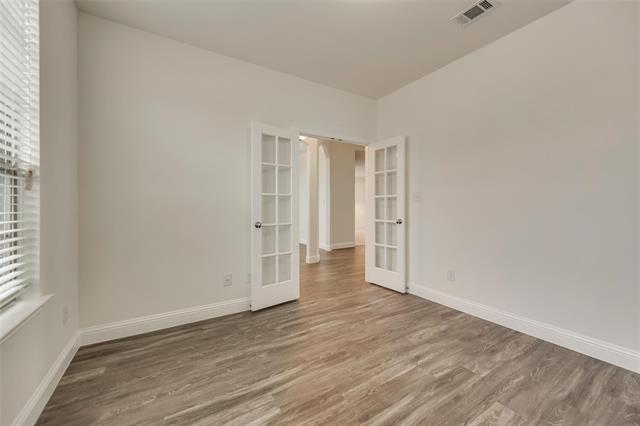 Photo - 2910 Winchester Ave