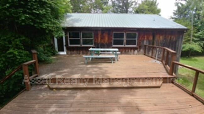 Photo - 818 Deaderick Rd