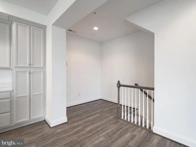 3116 Detweiler Ln