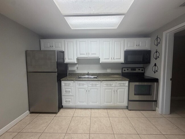 Photo - 7194 Southgate Blvd Unidad 7194